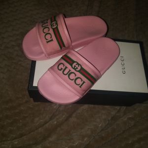 Gucci slides Sz 12/29